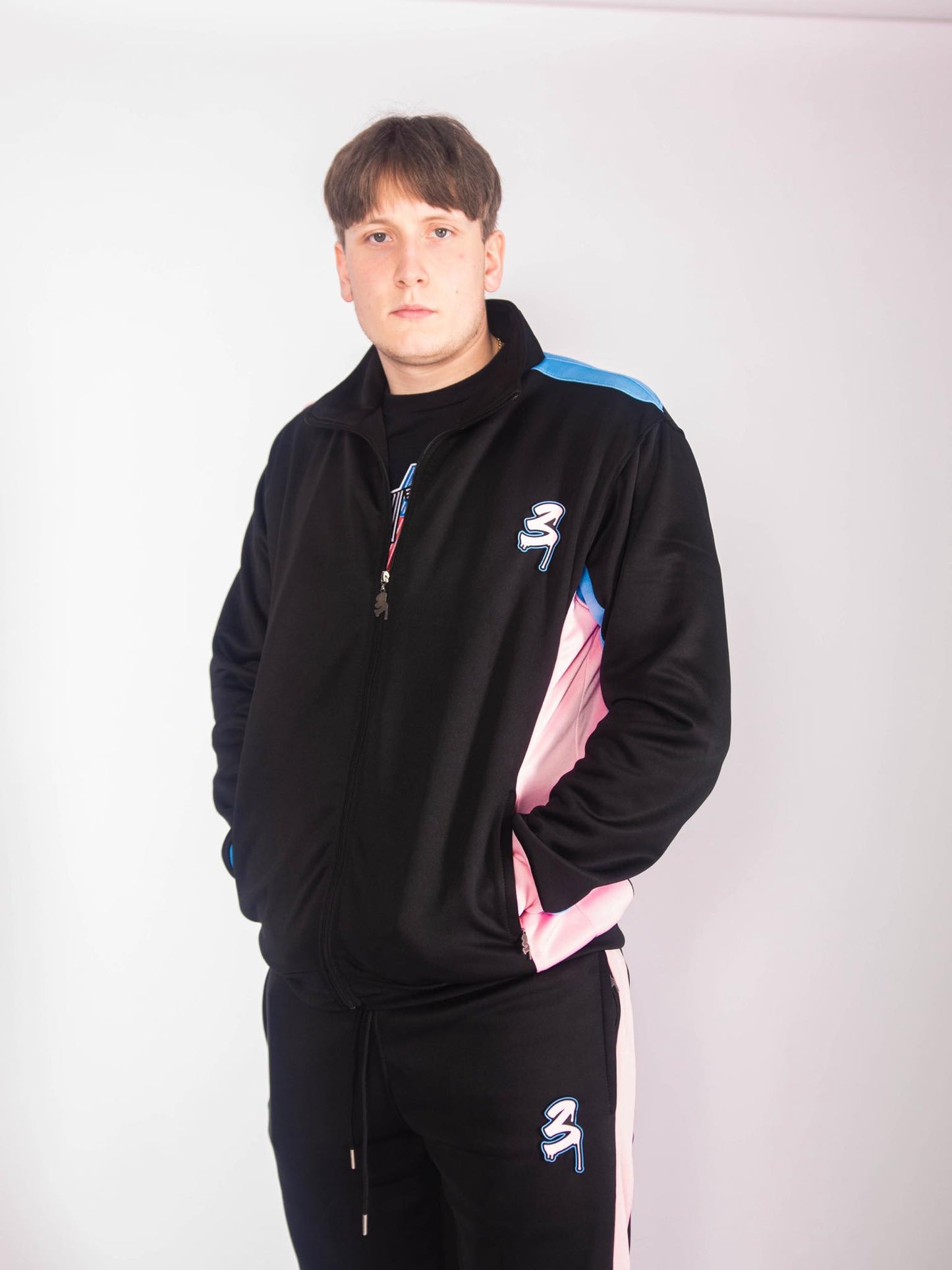 3SAUCE’s Noir Delux3 Tracksuit