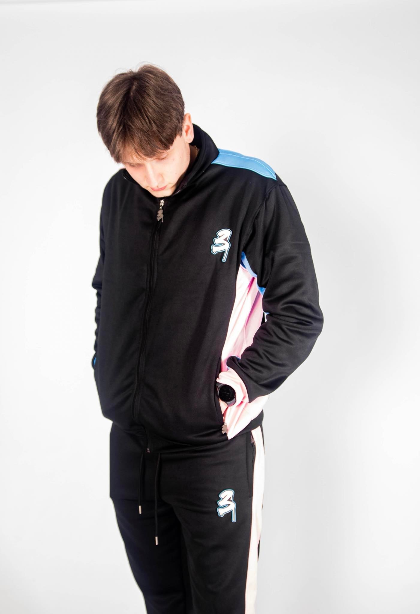 Noir Delux3 Tracksuit